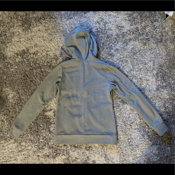 The North Face Sweatshirt - Picture 9 of 9